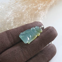 Good Translucency Bluish Green and Yellow "God of Fortune" Pendant (JAB003907) 4