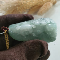 Translucent Icy Green Jadeite "Smiley Piglets in Giant Cabbage" (JAM000839) 3