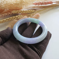 A Translucent Brilliant Lavender and Green Jadeite Princess Round Bangle (JAC002250) 4