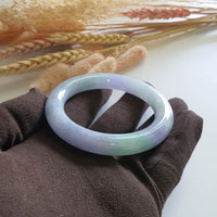 A Translucent Brilliant Lavender and Green Jadeite Princess Round Bangle (JAC002250) 5