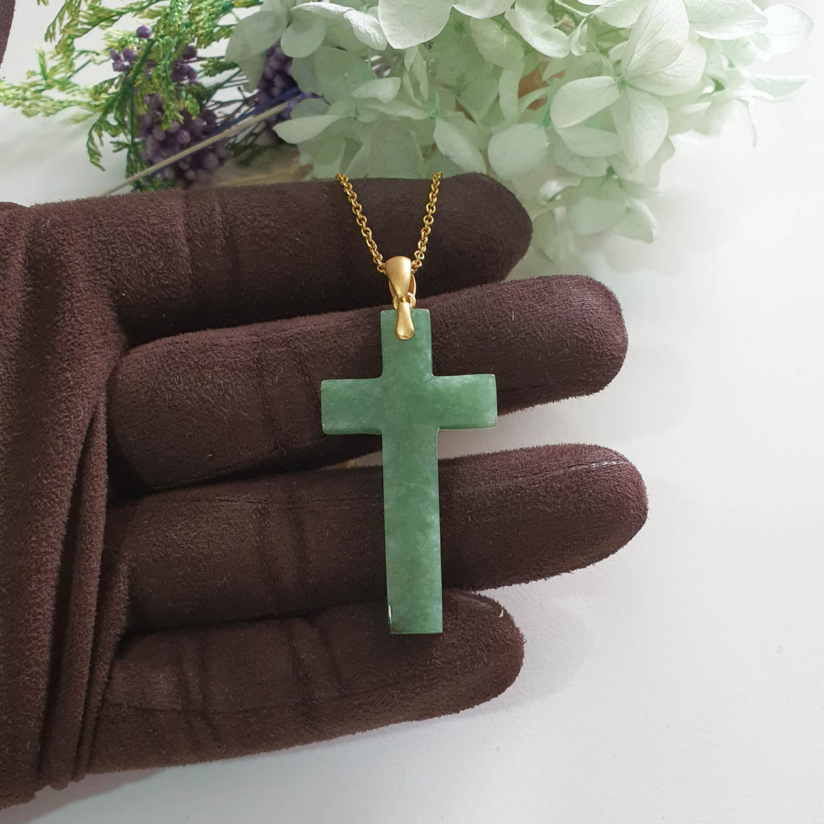 Translucent Green Jadeite "Snowflakes Cross" Pendant (JAB007706)