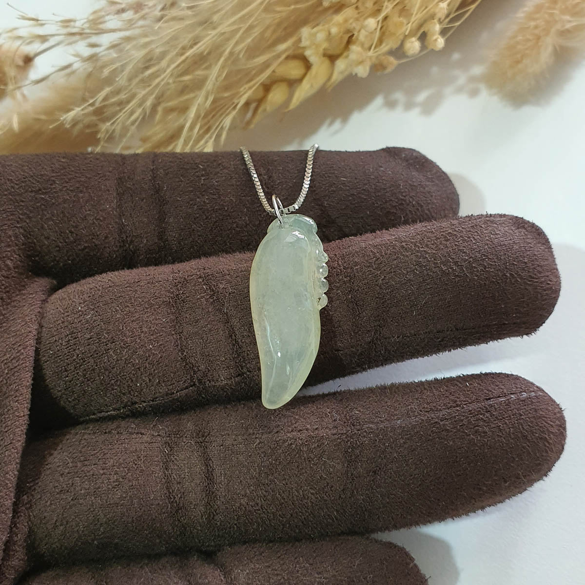 Good Translucent Icy Yellow with Green Jadeite "Auspicious Chilli" Pendant (JAB002844) 1
