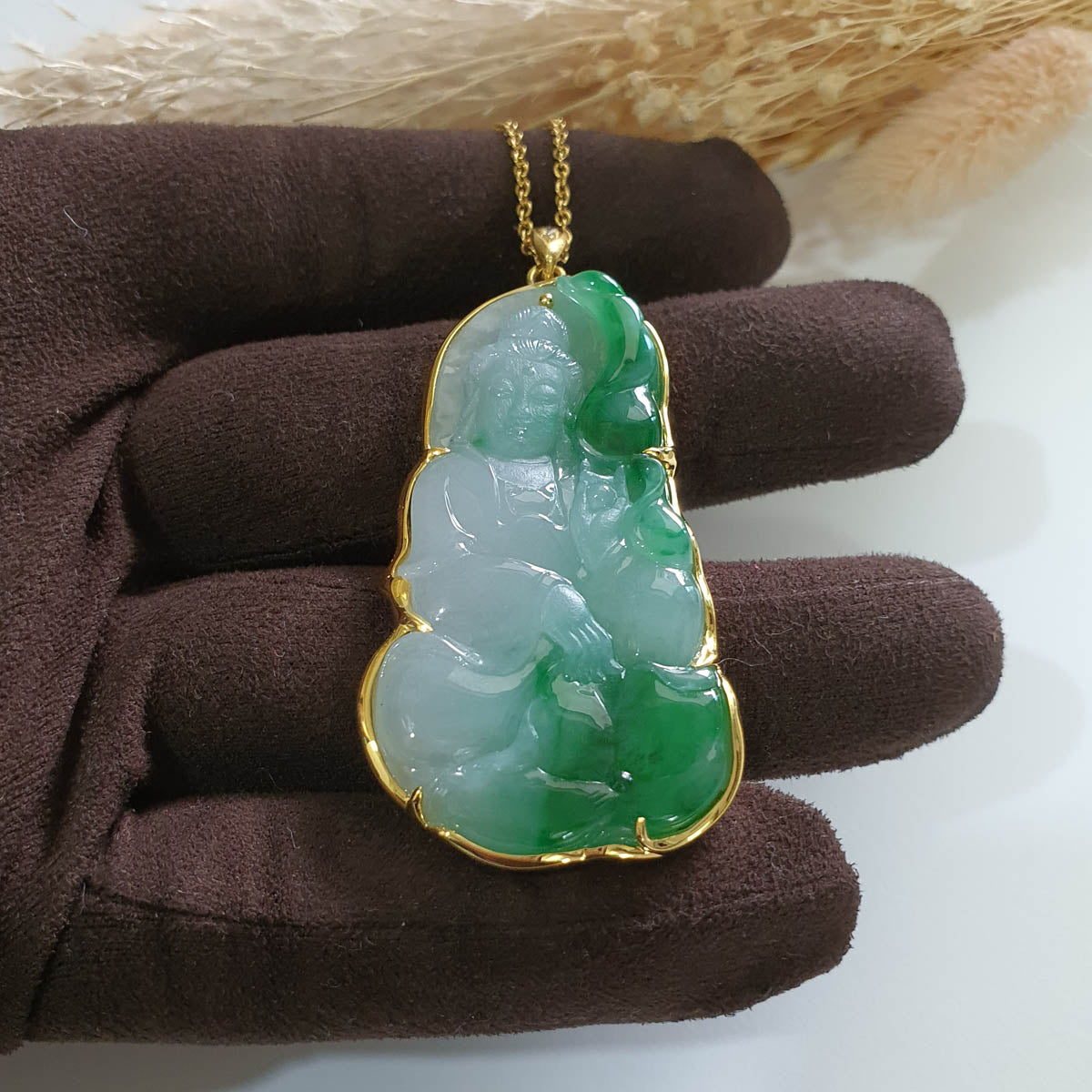 Translucent Icy with Brilliant Green Jadeite "Goddess of Mercy" Pendant (JAB006469) 1