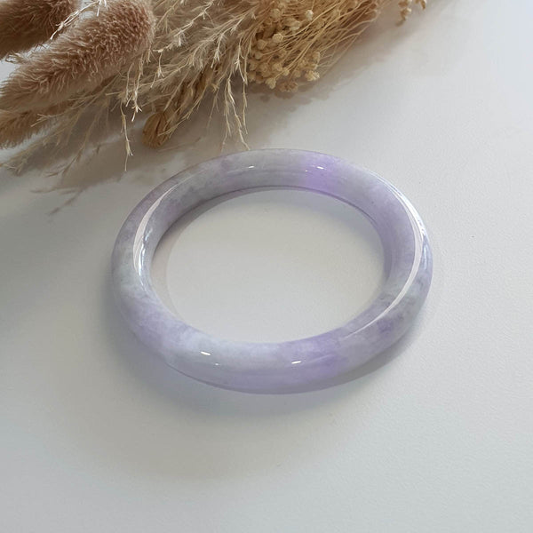 Translucent Brilliant Lavender Jadeite "Princess Round" Bangle (JAC002699) 1