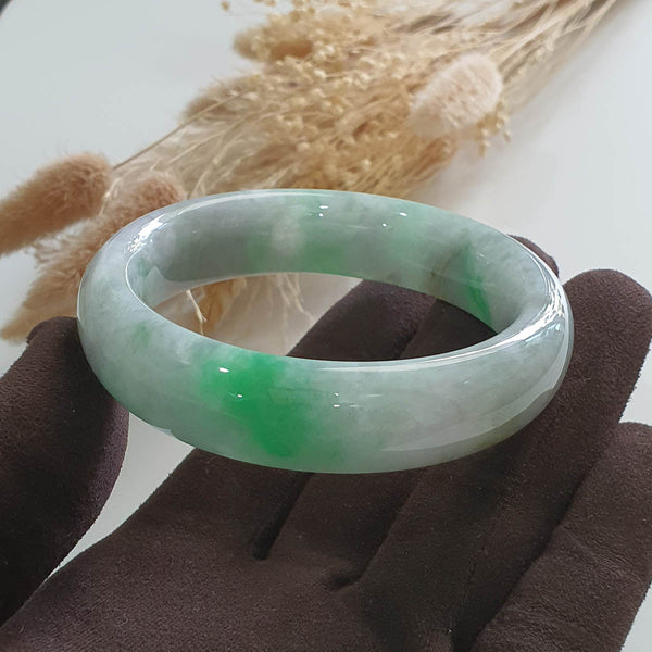 Translucent Icy Apple Green Jadeite Bangle (JAC002710) 1