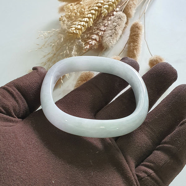 Translucent Light Green and Pinkish Lavender Jadeite “Art-De-Squarera” Bangle (JAC003022) 1
