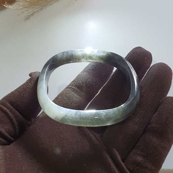 Translucent Icy Black Jadeite “Art-De-Squarera” Bangle (JAC003342) 1