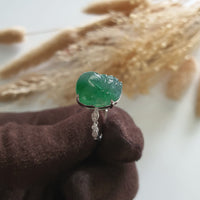 Highly Translucency Icy Green “Auspicious Wealth Toad” Ring (JAD001204) 7